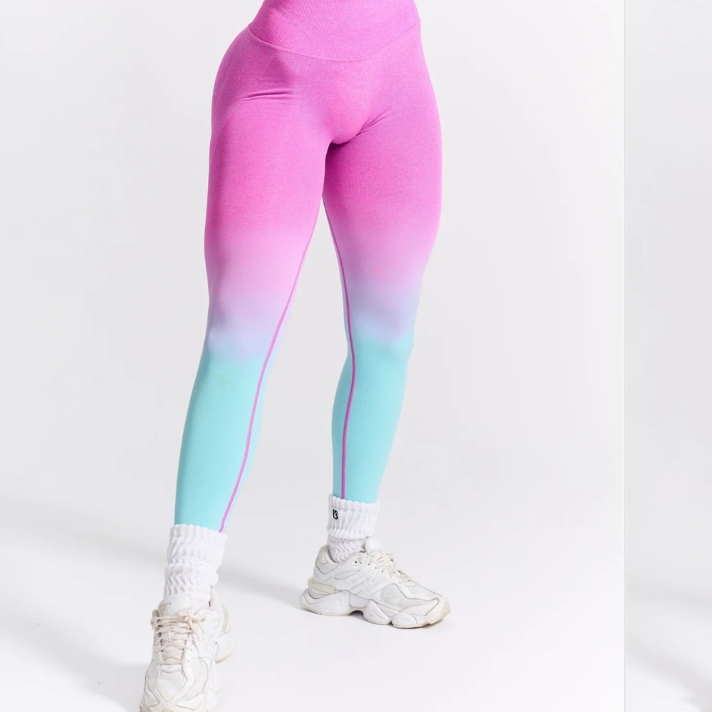 BuffBunny Pink and Blue Gradient Leggings